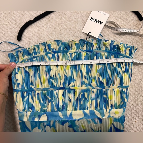 NWT AMUR Scottie Floral Pleated Strapless Midi Dress - True Blue Pansy - size 2 - Picture 4 of 9